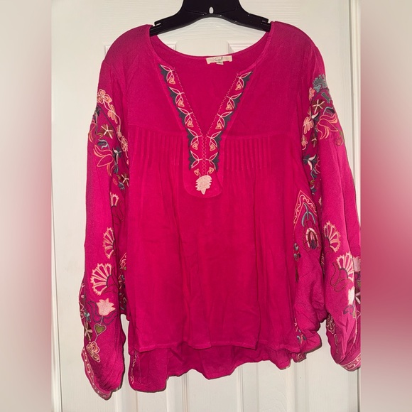 easel Tops - Easel Embroidered Pink Women's Top